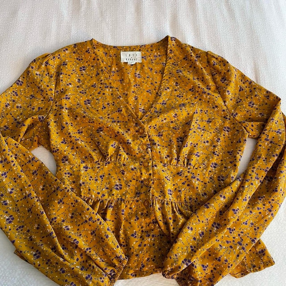 Lost + Wander long sleeve v neck gold yellow peplum